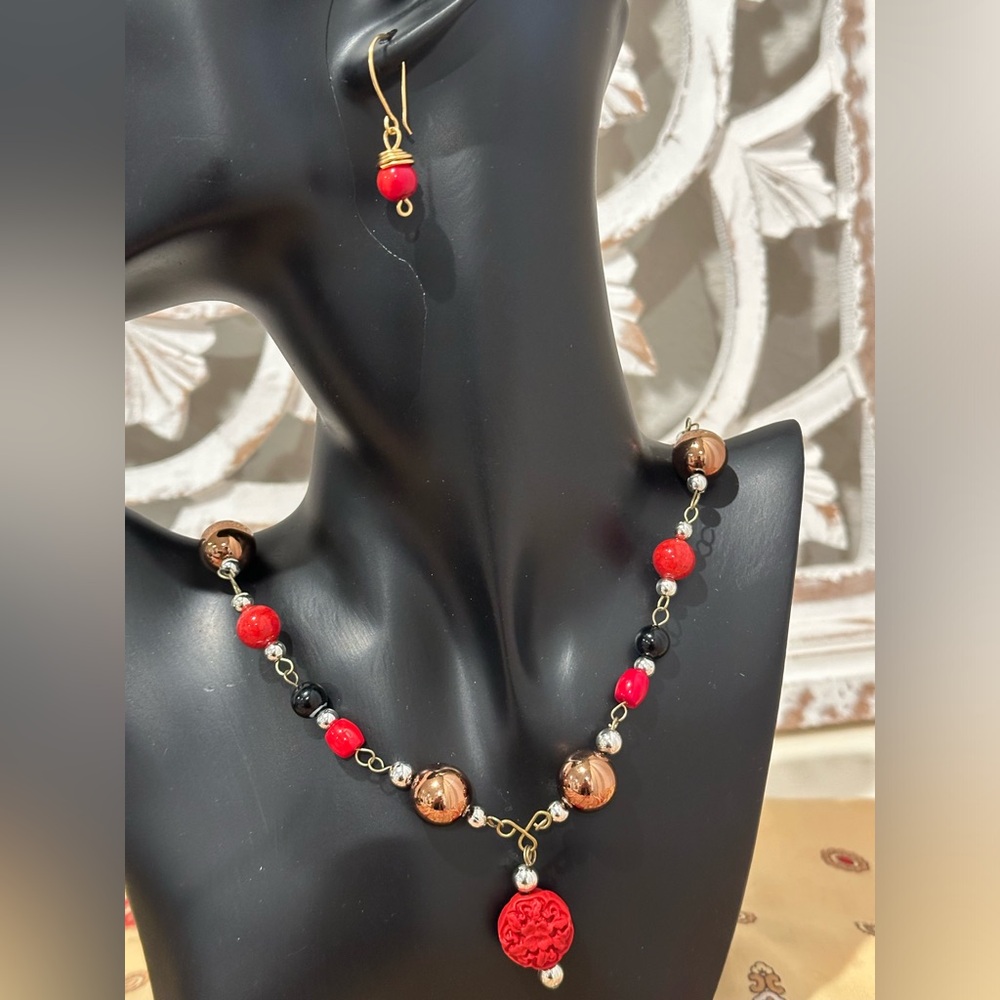 MULTICOLOR NECKLACE WITH MATCHING EARRINGS HANDMADE JEWELRY - Picture 2 of 3
